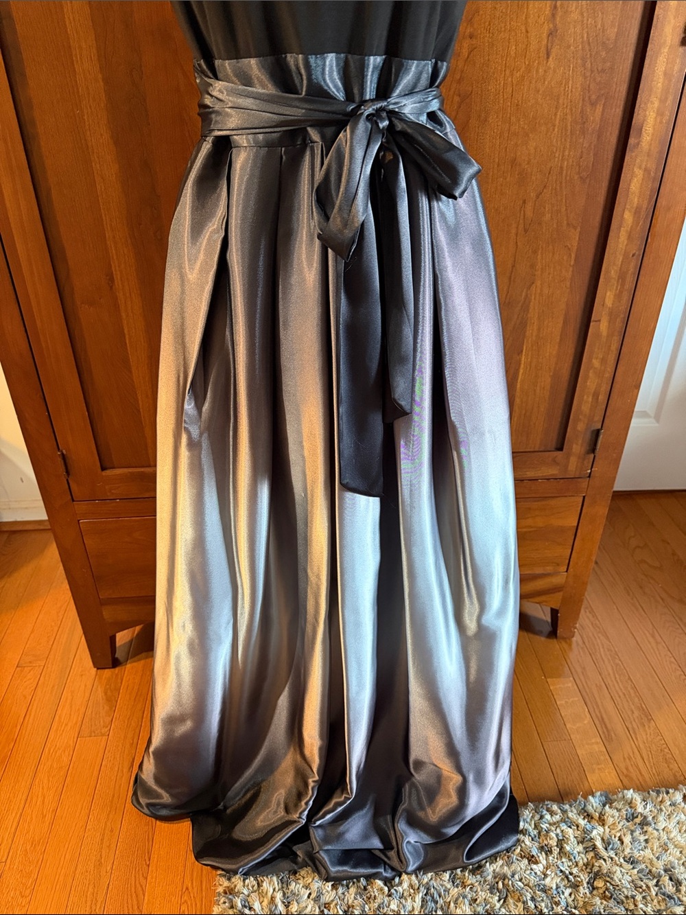SL Fashions New York Ombré Satin Bow Sash Gown - Picture 5 of 6
